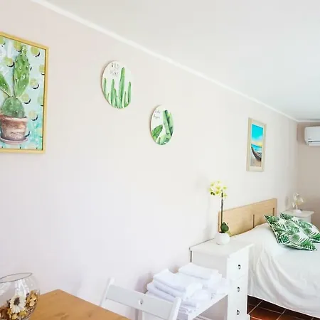 Aurelia - Modern Seafront Studio * Flumini di Quartu